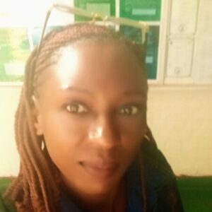 Profile photo of r-y