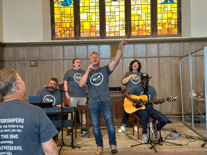 A0009FFA-539C-4B15-AA35-5478358E3FB1